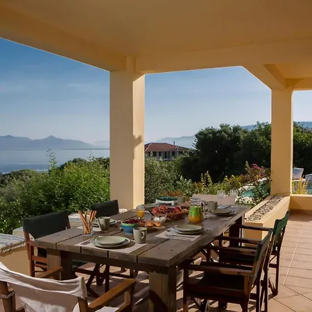 Vilă Serene Meganisi - Seaview & Exclusive Pool